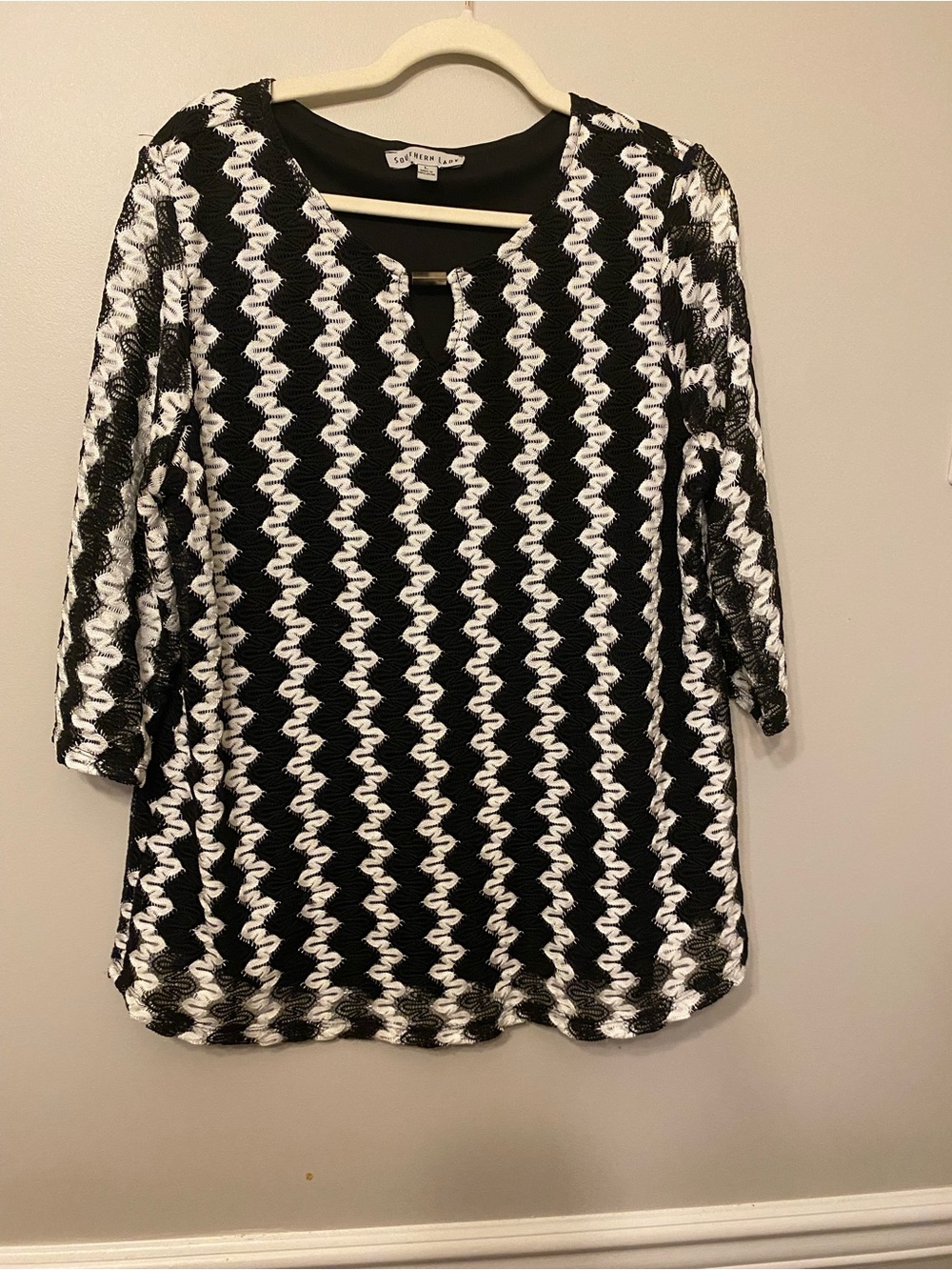 Southern Lady Black & White Lace-Trim Tunic
